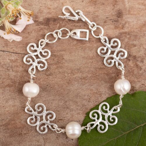 Sterling Silver Link Bracelet with Cream Cultured Pearls, 'Peace Incantation'