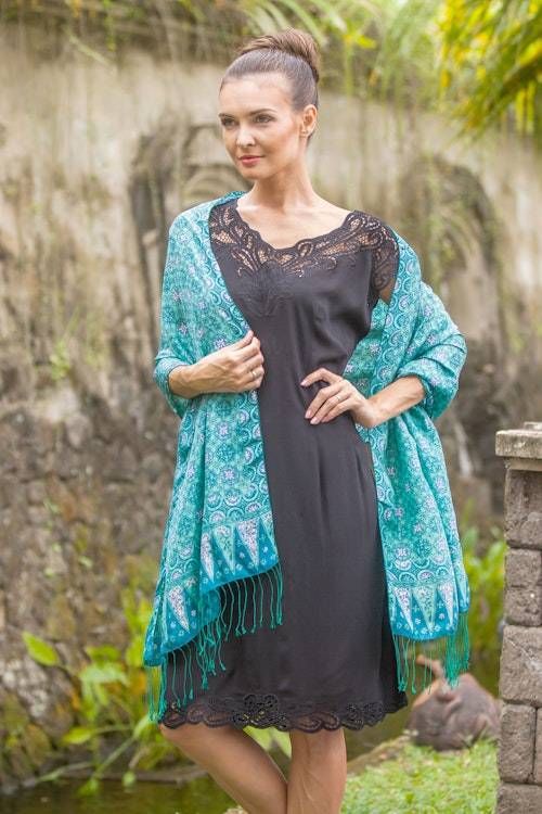 Blue and Green Traditional Hand-Stamped Batik Silk Shawl 'Kawung Biru' Blue and Green Traditional Hand-Stamped Batik Silk Shawl 'Kawung Biru'