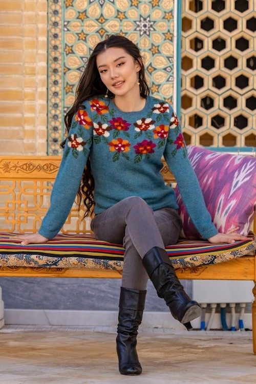 Intarsia Knit Turquoise Floral Alpaca Sweater 'Turquoise Garden' Intarsia Knit Turquoise Floral Alpaca Sweater 'Turquoise Garden'