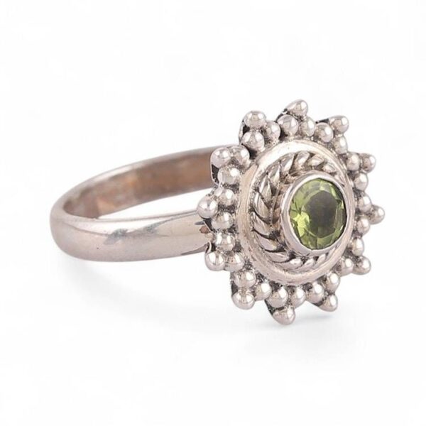 Polished Sun-Themed Natural Peridot Cocktail Ring from India 'Lucky Spring' Polished Sun-Themed Natural Peridot Cocktail Ring from India 'Lucky Spring'